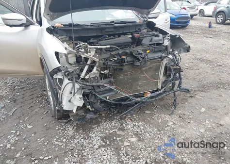 2017 Nissan Rogue Sv z USA, uszkodzony, nr VIN KNMAT2MVXHP548653